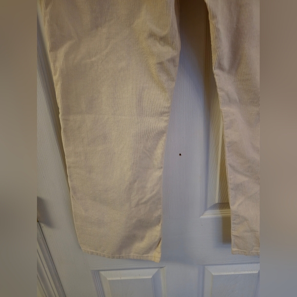 NWT Levi's Premium Middy Ankle Bootcut Corduroy Pants Cream Size 32 x 27 - Picture 7 of 15